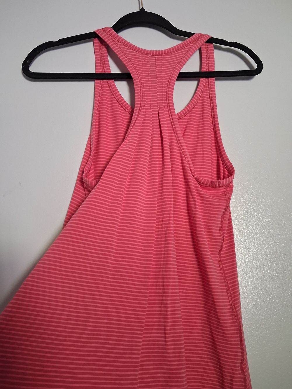 Lululemon Yogi Everyday Tank/Hyper Stripe Fireside Red Flash Light - Picture 7 of 11